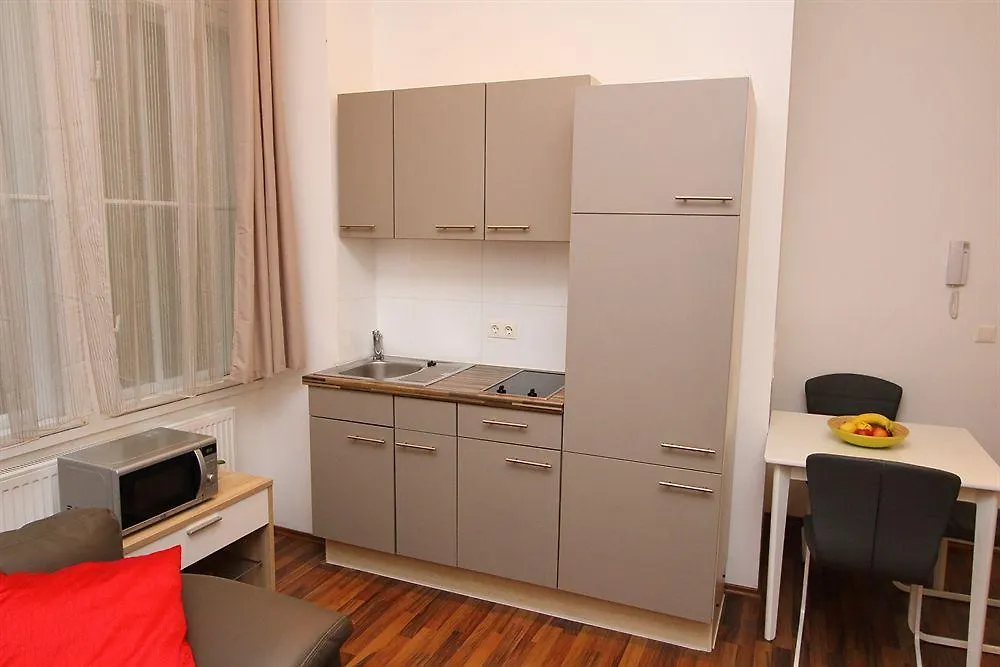Checkvienna - Sternwartestrasse Hotel Austria