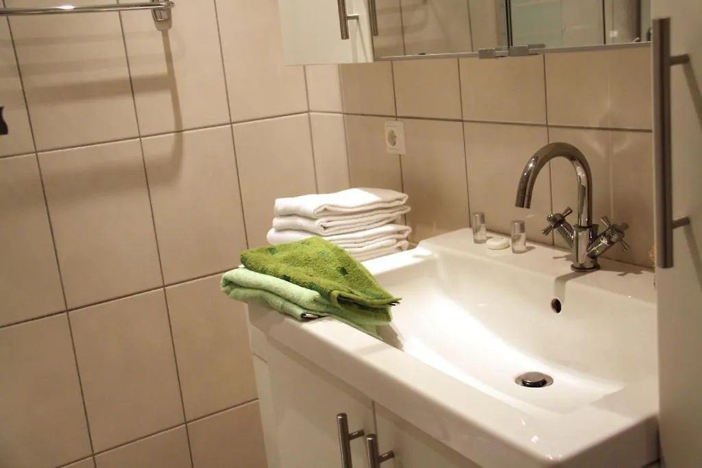 Apartment Checkvienna - Sternwartestrasse Hotel Austria