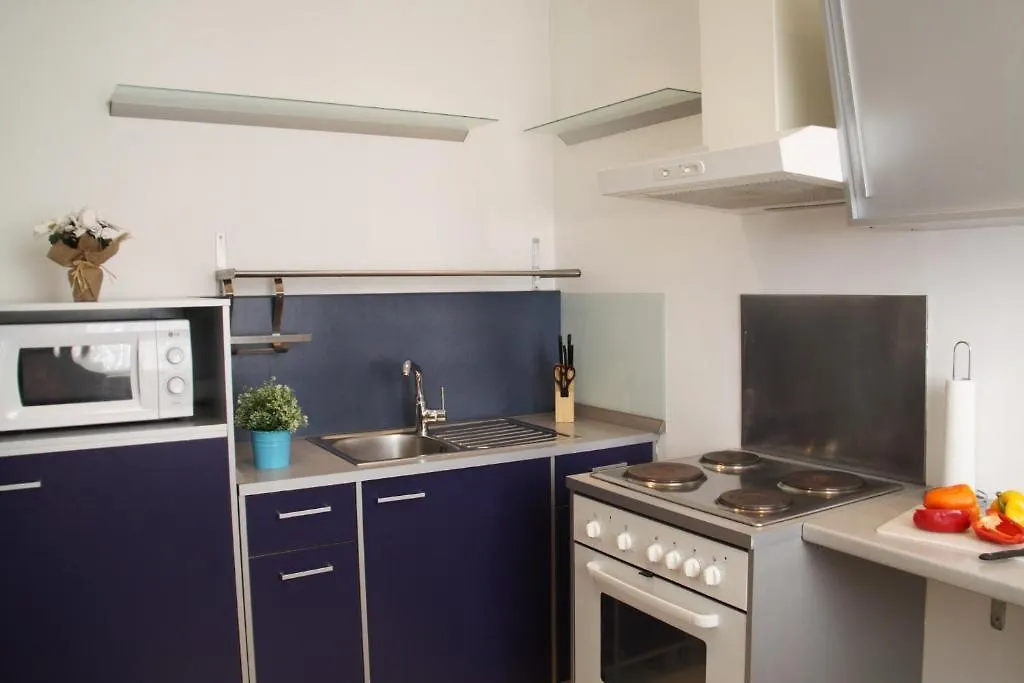 Apartment Checkvienna - Sternwartestrasse Hotel